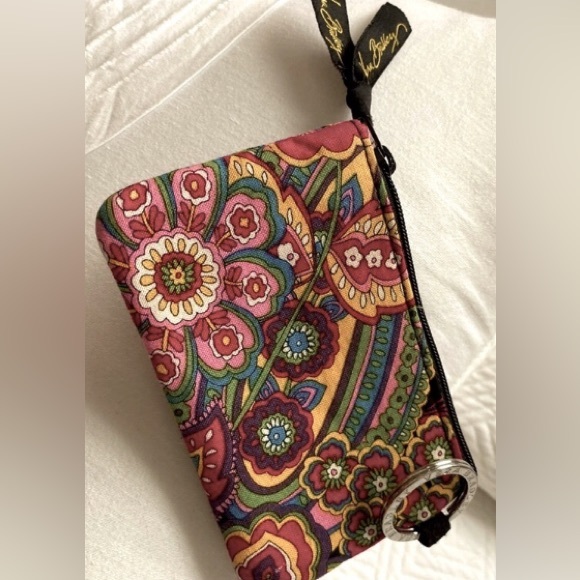 Like New Vera Bradley Retro Floral Design Card/Coin & Key Ring Wallet - Picture 3 of 5